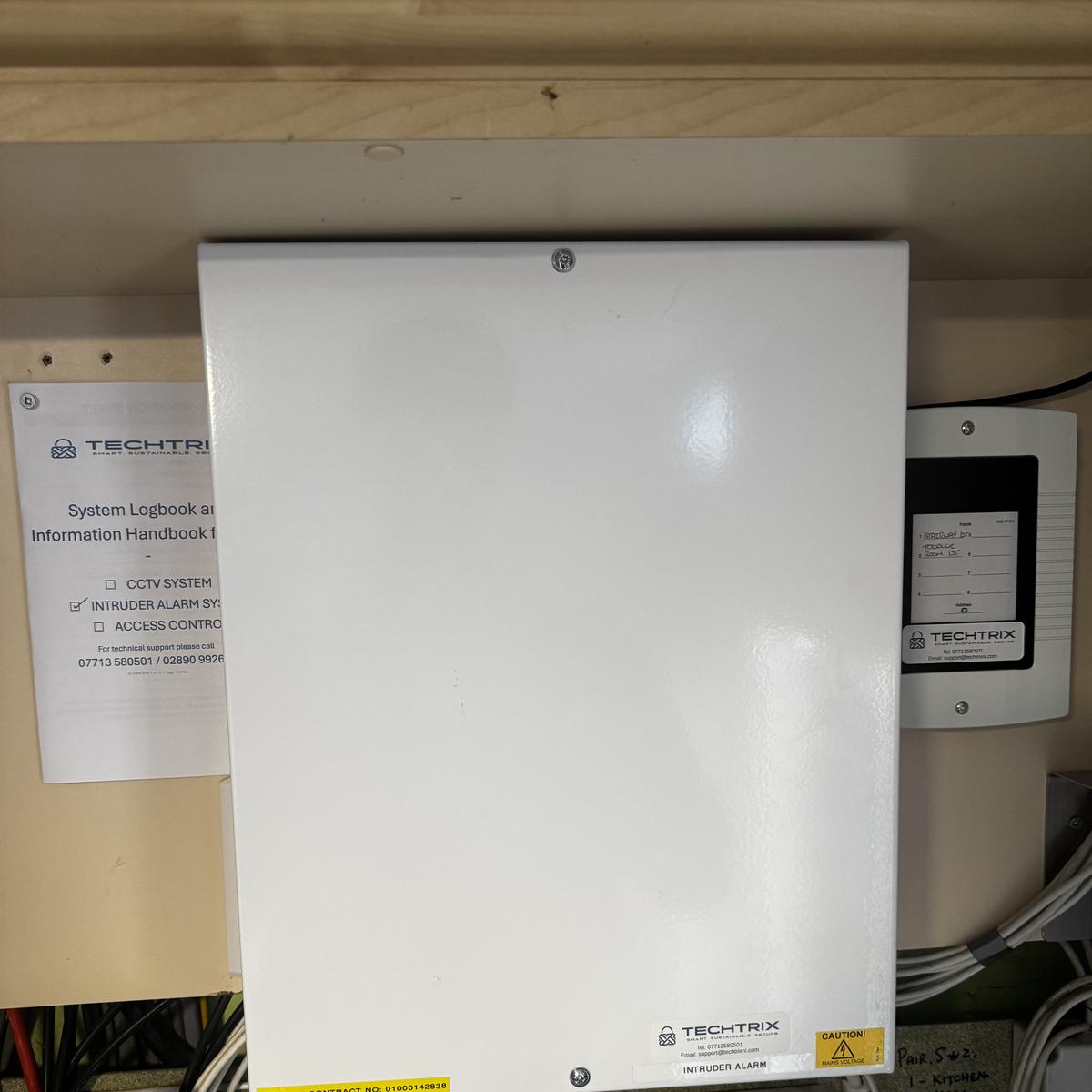 Alarm panel and system logbook after a takeover