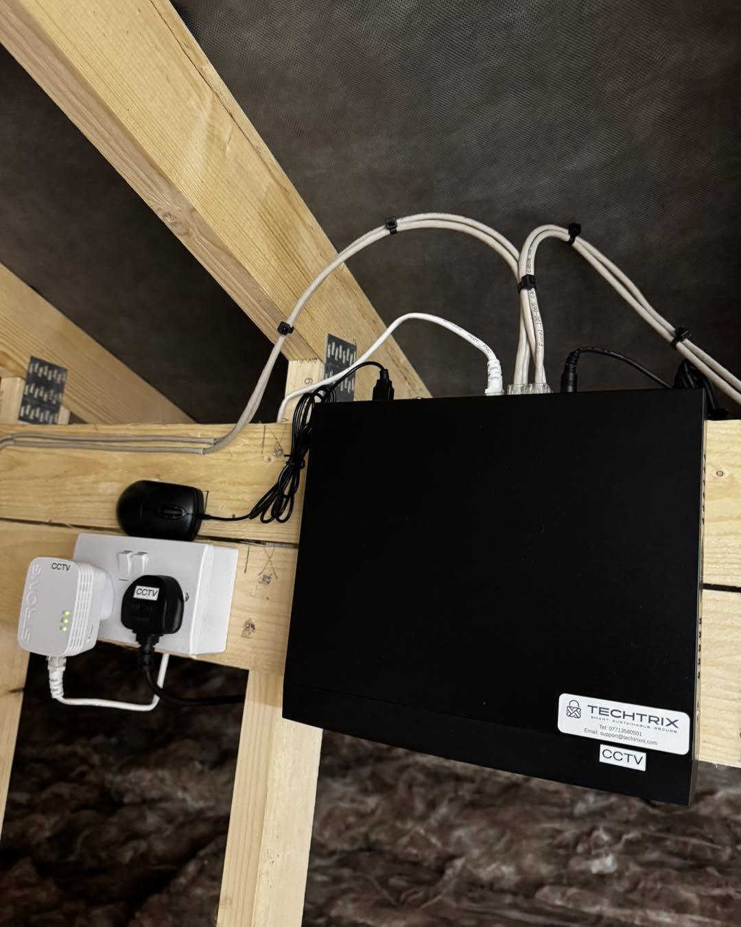 CCTV recorder with neat cabling